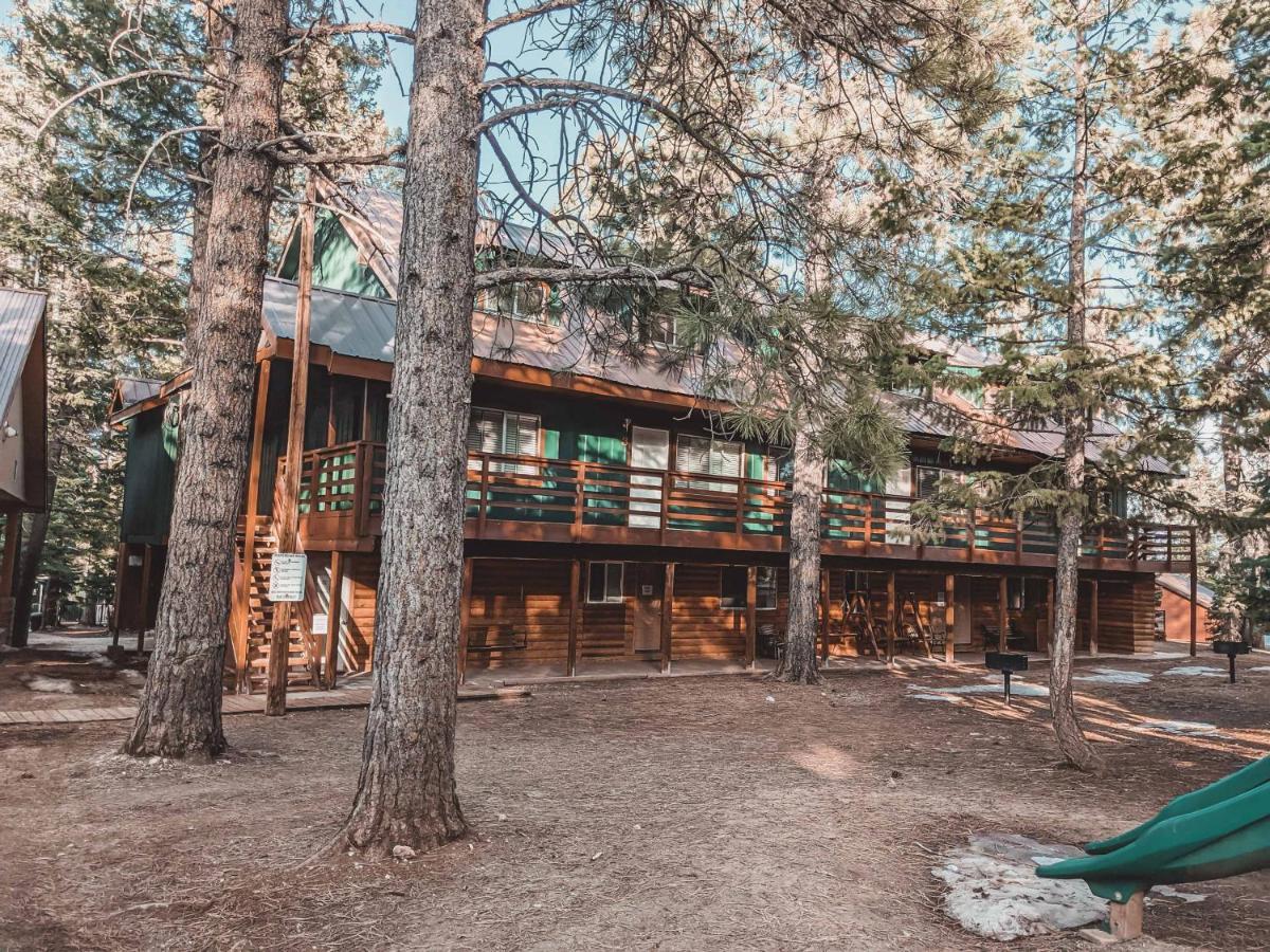 Pinewoods Resort And Rv Park Duck Creek Village Zewnętrze zdjęcie